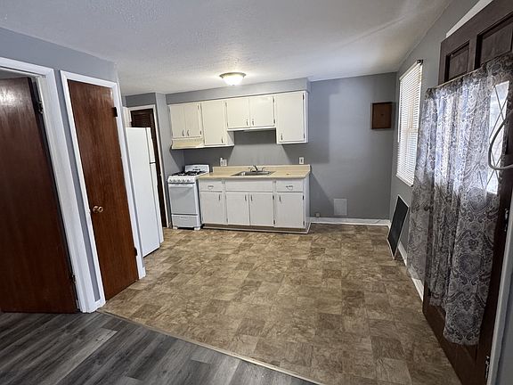 4th image of 491 Broadway Ave #489A