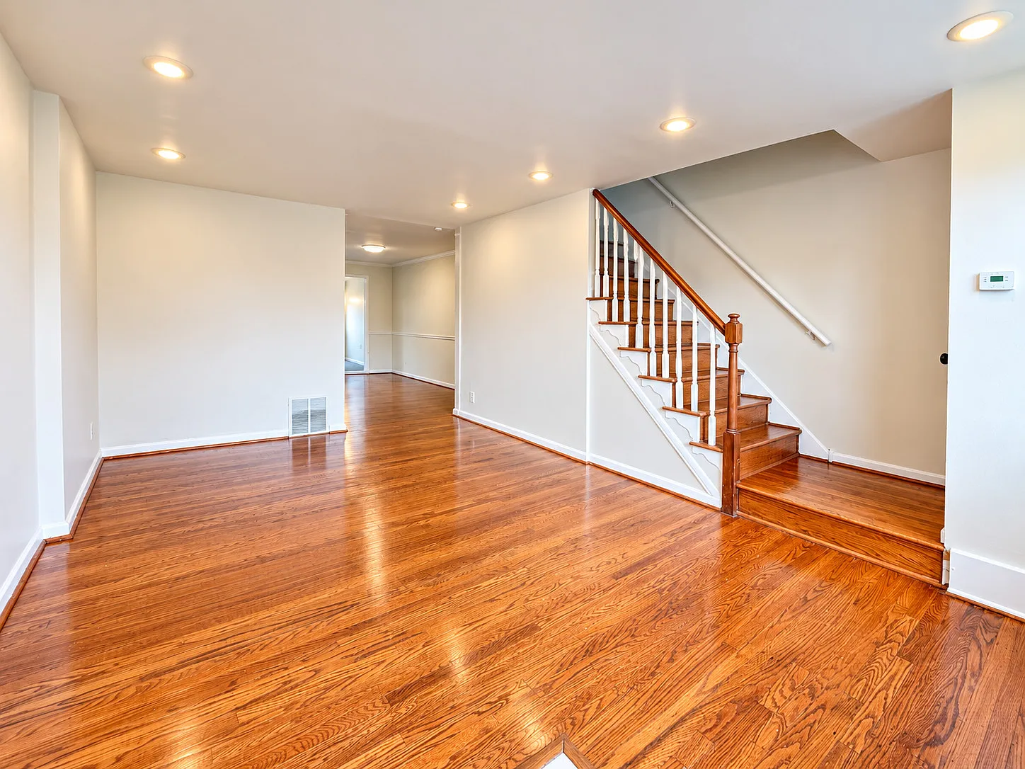 Four Bedrooms, Finished Basement & Off-Street Parking in Folcroft — Photo 2