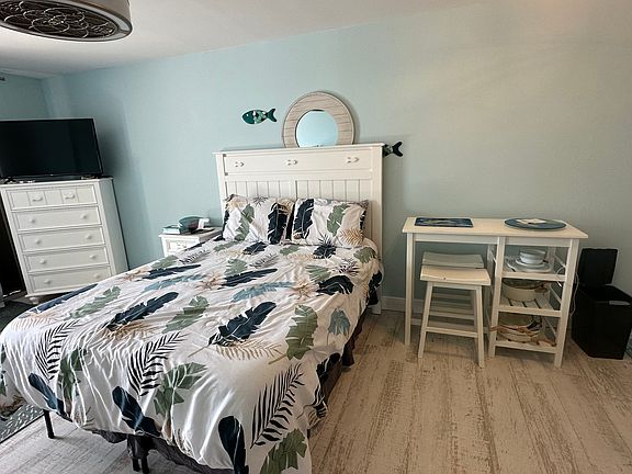 4th image of 88500 Overseas Hwy APT 303