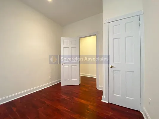 Rented by Sovereign Associates | media 22