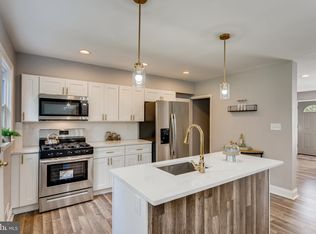 818 Reverdy Rd, Baltimore, MD 21212