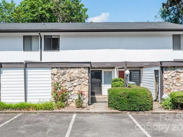 3724 Winding Creek Ln, Charlotte, NC 28226
