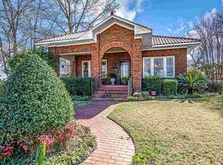 320 E Main St, Henderson, TX 75652