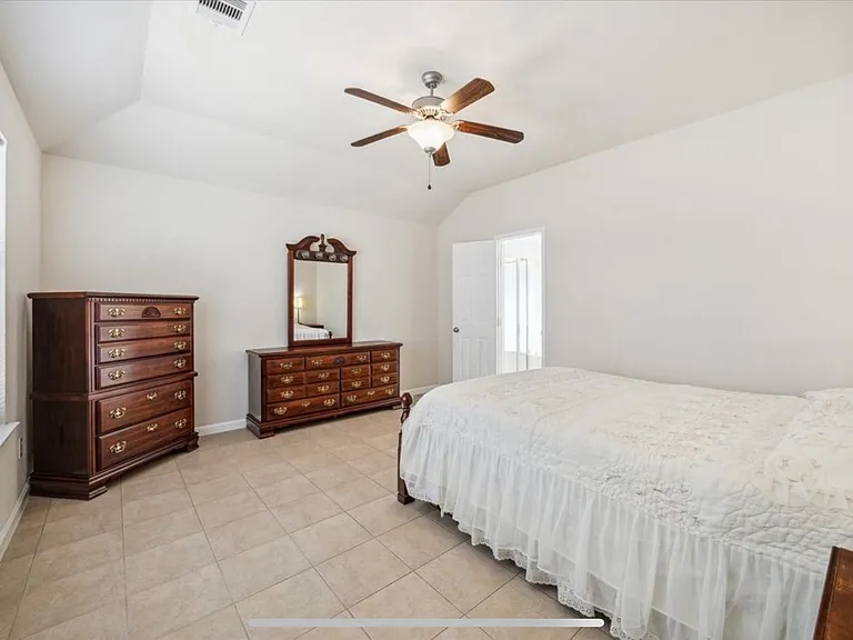 3039 Boxwood Springs Ln — Photo 16