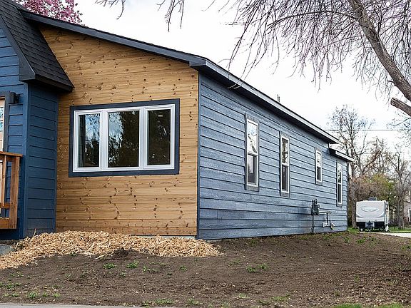 3rd image of 233 4th Ave N
