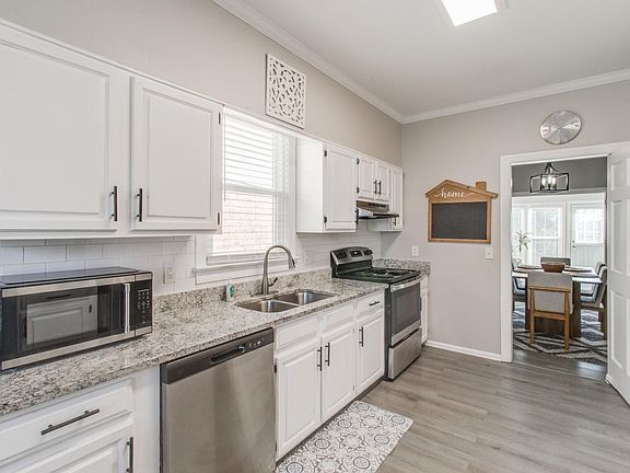 4th image of 80 Polo Ridge Cir