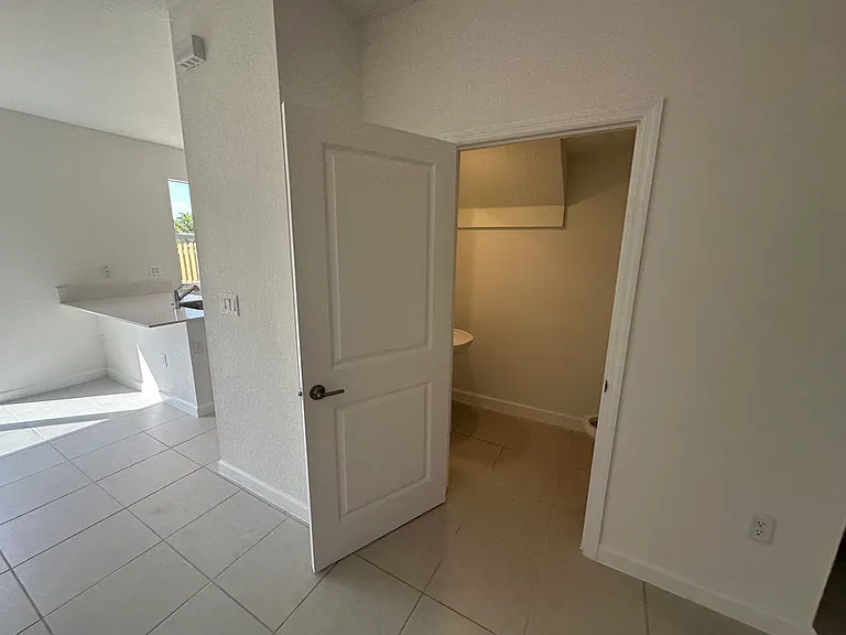 17864 SW 359th Ter — Photo 5