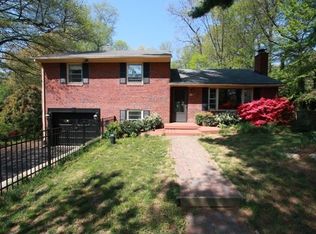 4208 Wakefield Chapel Rd, Annandale, VA 22003