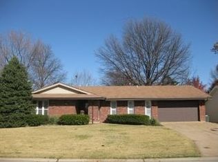 703 Coachway Ln, Hazelwood, MO 63042