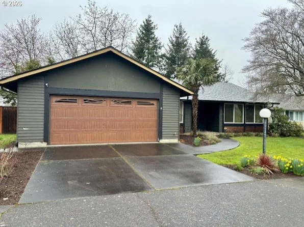 2021 NE Liberty Ave, Gresham, OR 97030