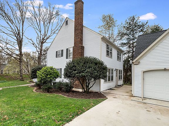 4th image of 15500 Cliffview Dr