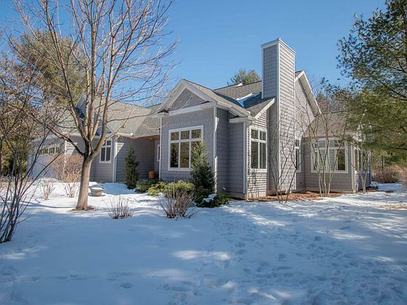 2nd image of 3600 E Scenic Woods Cir