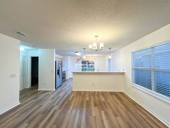 3rd image of 10548 Wilderness Ln