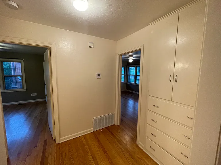 4414 N Harvey Pkwy #D — Photo 7