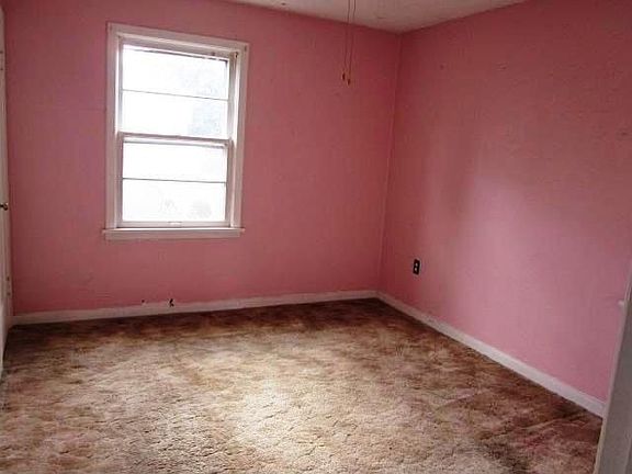 5th image of 1308 Grand Pl