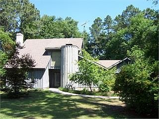 1st image of 119 Greenbriar Trl