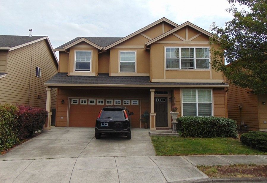 1st image of 5905 NE 59th Ave