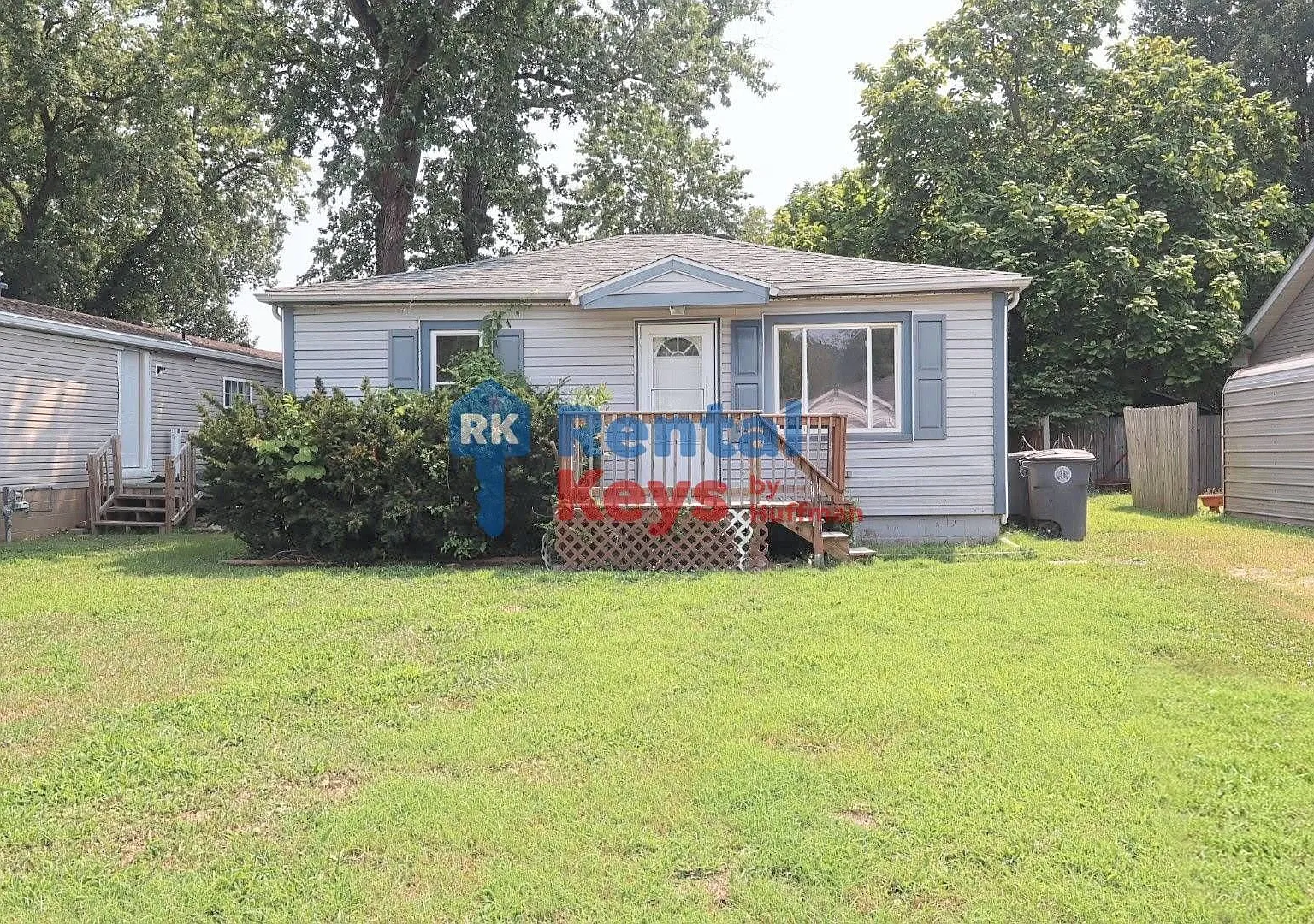 Three Bedroom House — Photo 1