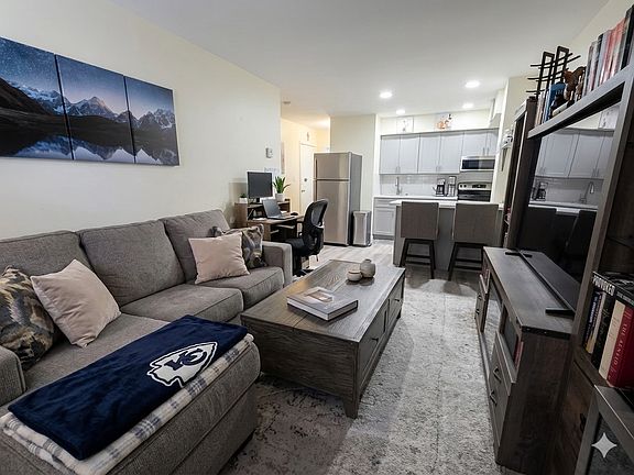 3rd image of 71 Herbert St #1F