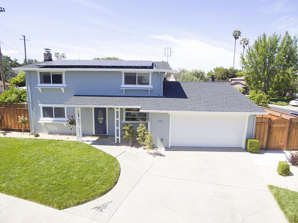1st image of 688 Bancroft St