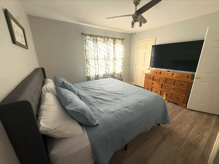 2208 Indian Gap Rd — Photo 4