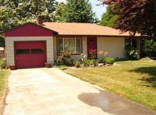 638 Lincoln Rd, Grants Pass, OR 97526