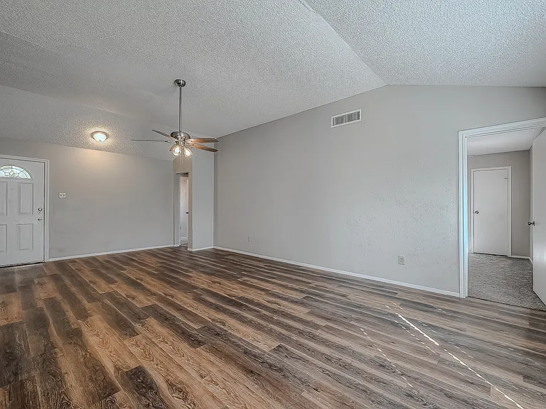 5210 Russelville Rd — Photo 6
