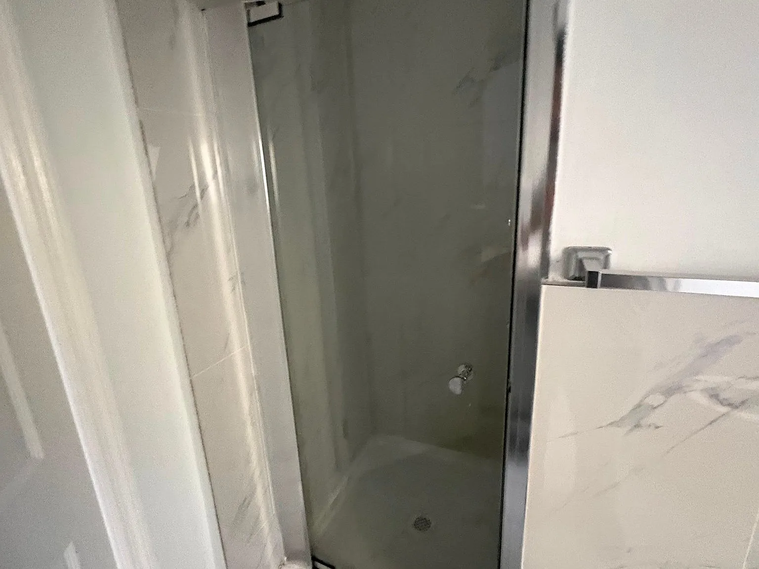 3 bed, 1.0 bath, $3,400 — Photo 4