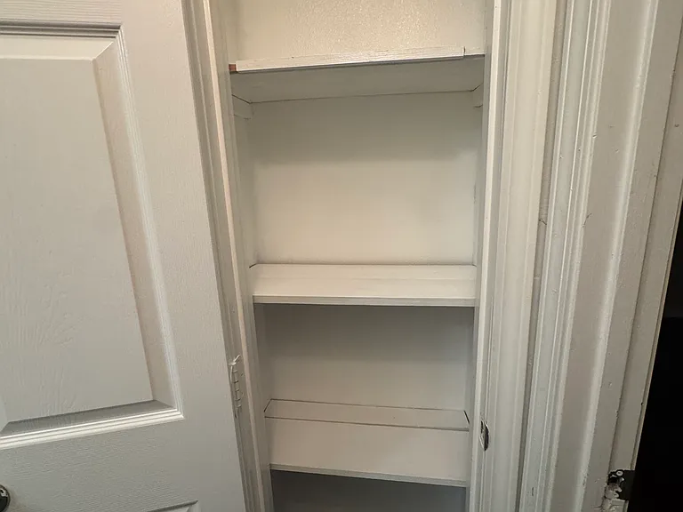 8410 W Livingston Ave — Photo 12