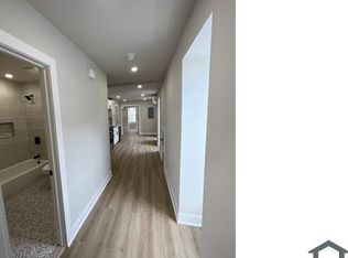 121 W Sharpnack St #3, Philadelphia, PA 19119