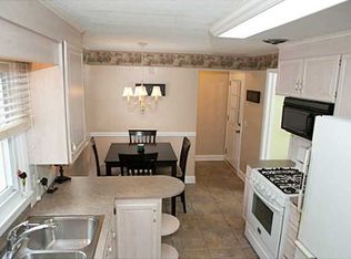 65 Sunflower Dr, Rochester, NY 14621