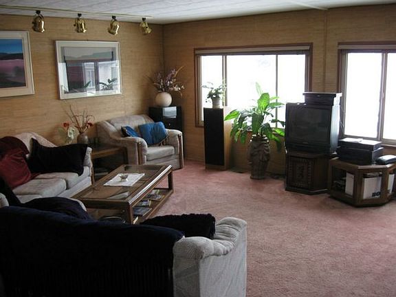 4th image of 2310 Ponderosa Cir