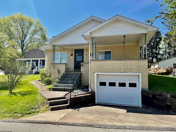 228 Meadowlane Ave, Fairmont, WV 26554