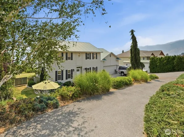 696 Green Avenue, Manson, WA 98831