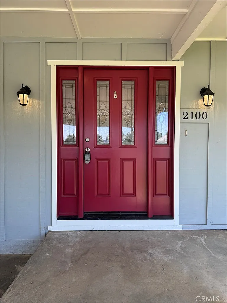 4 bed, 1871 sqft, $2,450 — Photo 2