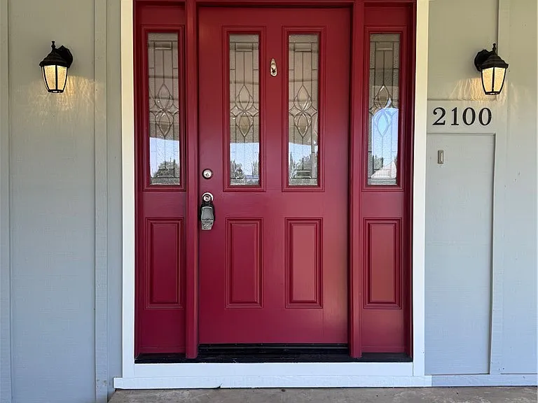 2100 Kennedy Ave — Photo 2