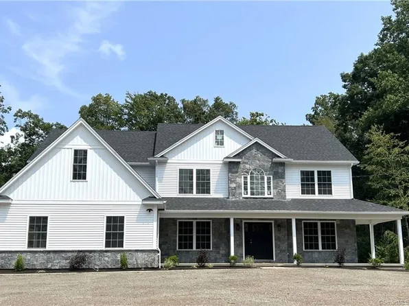 102 Stony Creek Road, Branford, CT 06405