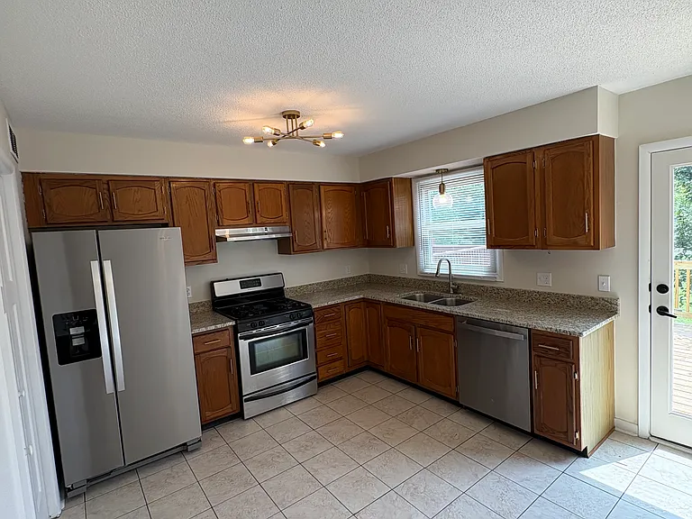 1476 Highway 126 #B8 — Photo 12