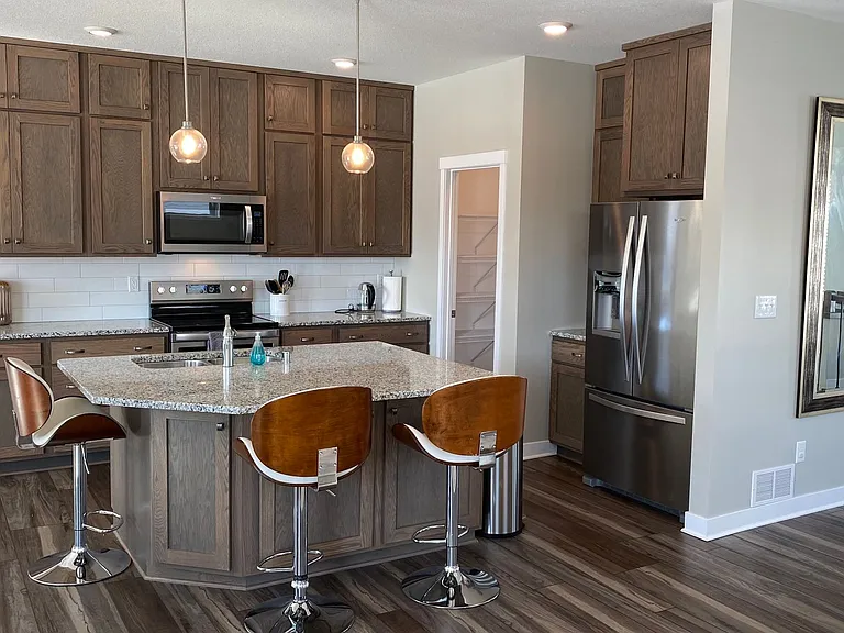 2312 Hart Dr SW — Photo 12