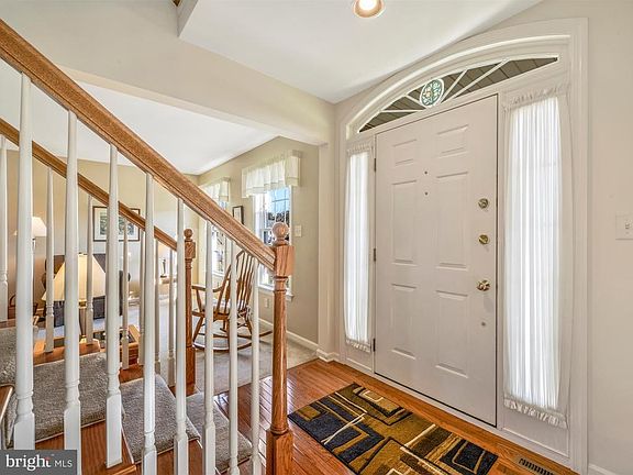 3rd image of 509 Florin Ave
