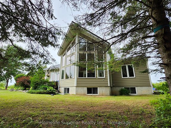 2nd image of 32 Wildrose Cir