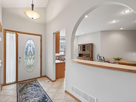 3rd image of 13940 Shoreside Ct