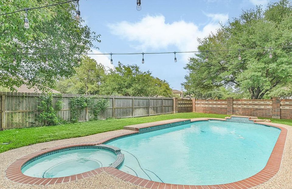 1st image of 10239 Sable Trail Ln