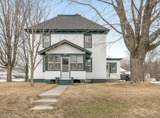 8662 Wildwood Ave, Saint Bonifacius, MN 55375