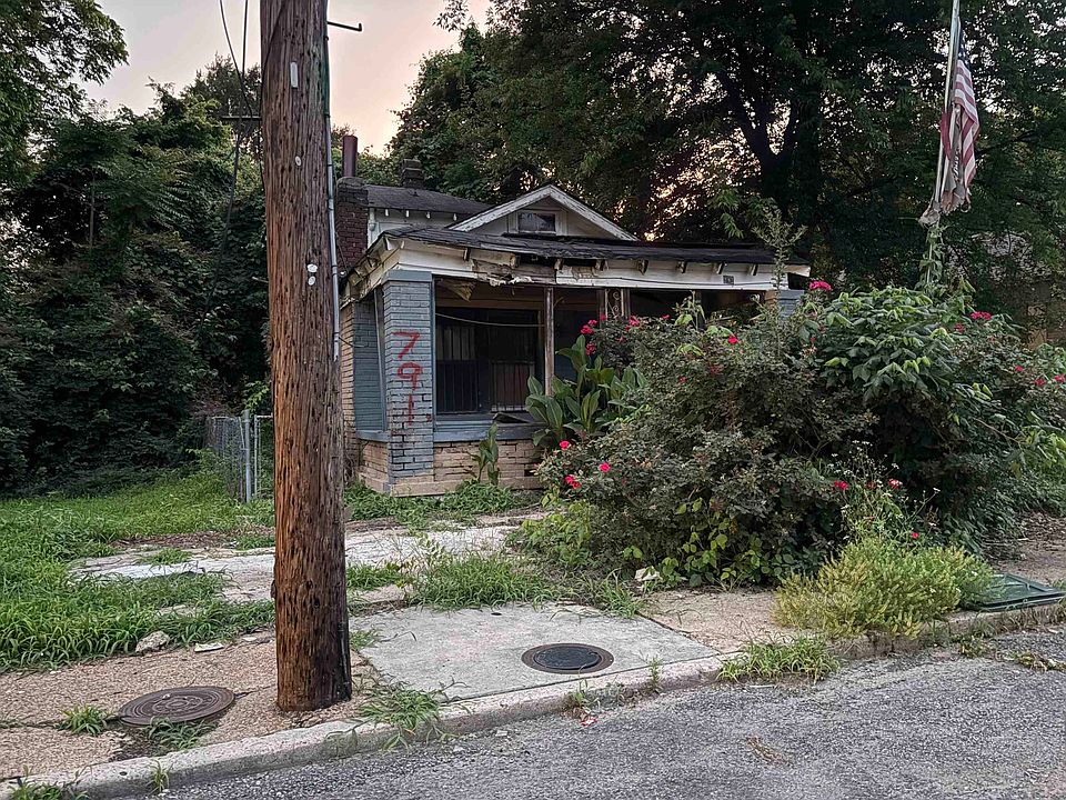 2nd image of 791 Alma St