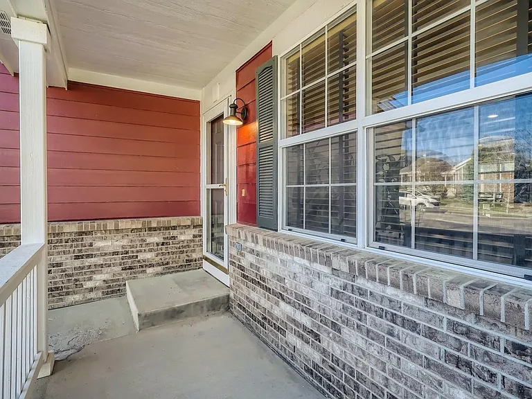 2106 Mountain Iris Dr — Photo 27