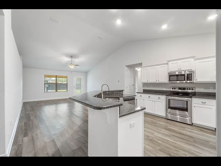 5785 Dogwood Dr E — Photo 24