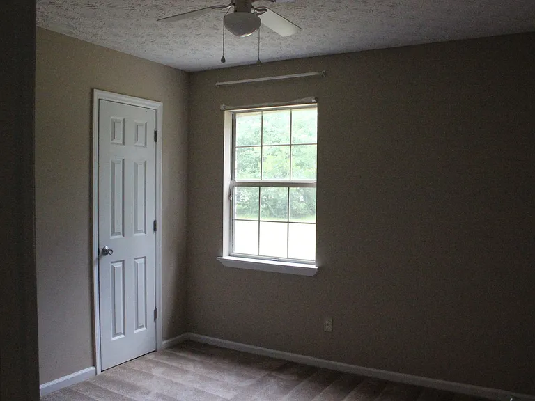 69 Pamela Dr — Photo 24