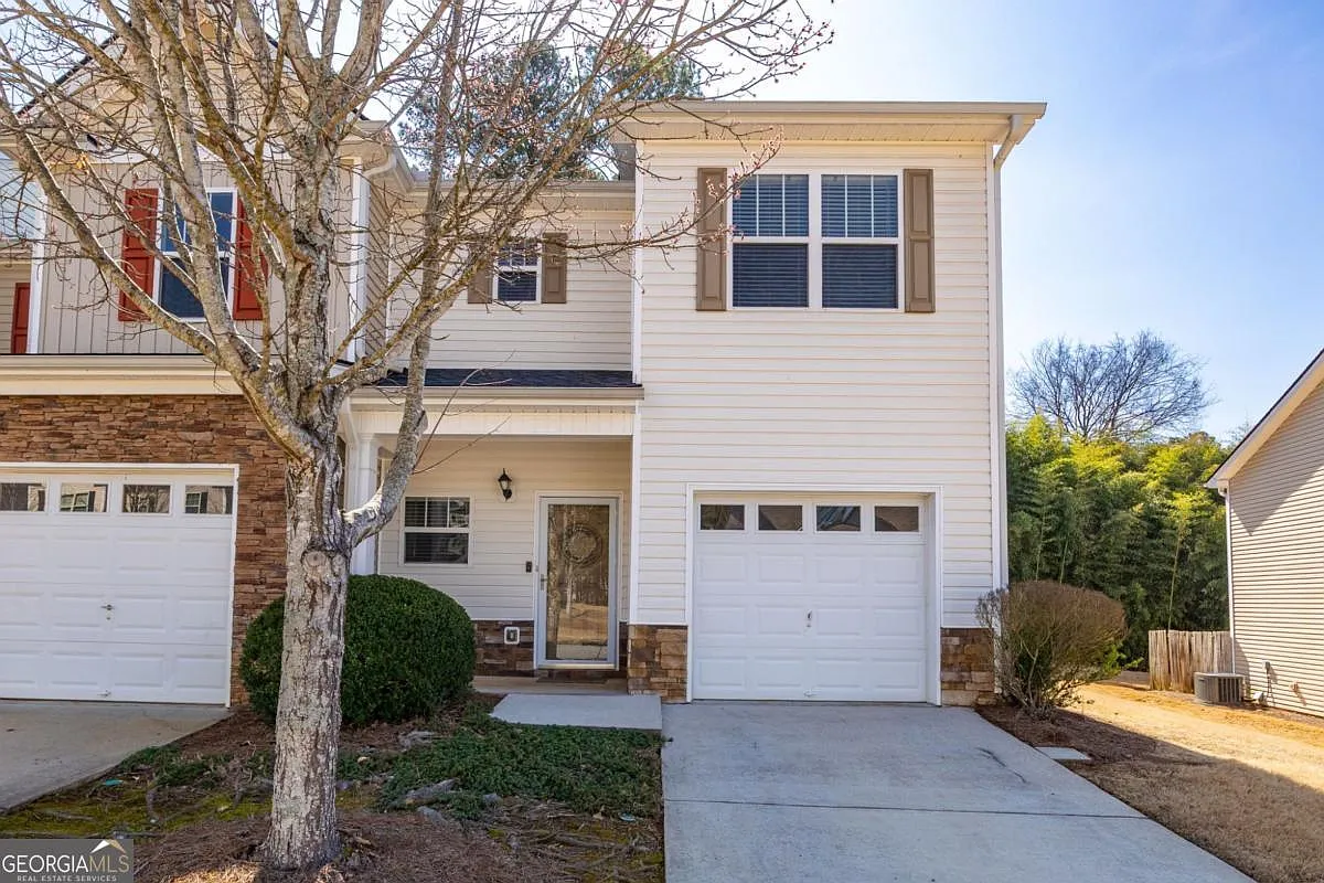 536 Oakside Pl photo 1