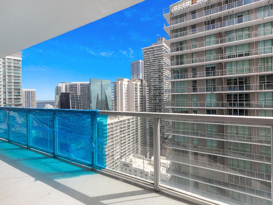 1st image of 1111 SW 1st Ave #628